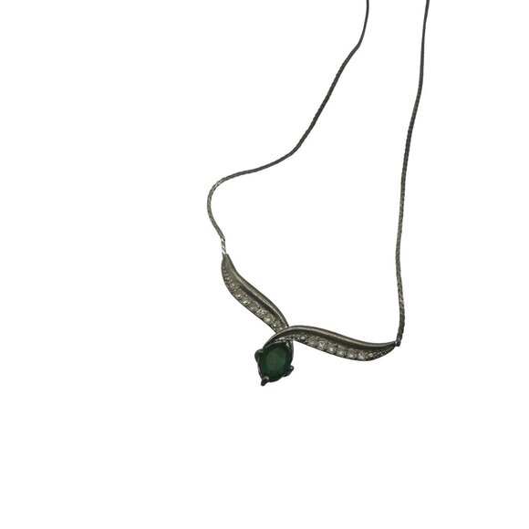 Silver Necklace With Emerald Green Teardrop Pendant Swarovski Rhinestones Chain - Picture 5 of 5